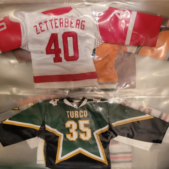 Lot of 24 2006-2008 Upper Deck NHL Mini Jersey's 4" X 9" NESH STAAL VANEK & more - Picture 9 of 16